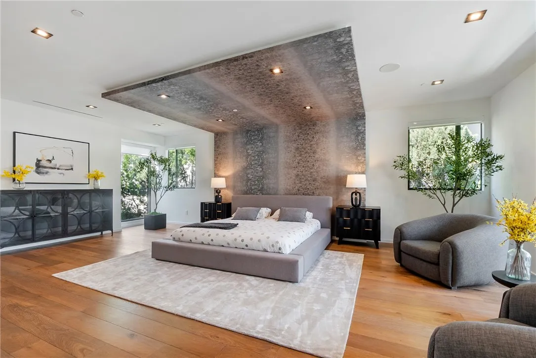 816 N Sycamore, Los Angeles, California 90038 home-pic-20